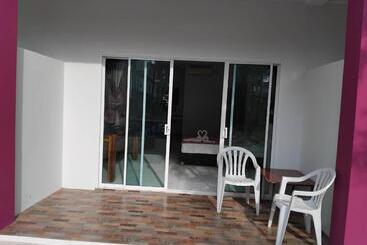 리조트 Khaolak Summer House 2