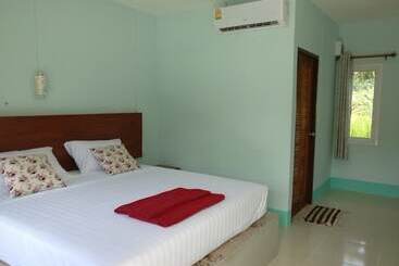 فندق Fahsai Lanta House