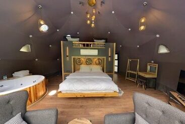 Kale Dome Orman Evleri