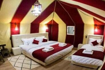 هتل Merzouga Top Luxury Camp