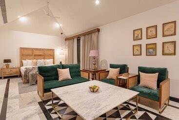 ホテル Surpura Bagh