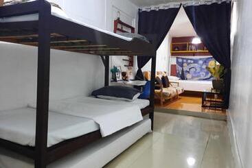 پانسیون 1br Or 2br Staycation In Quezon City 6