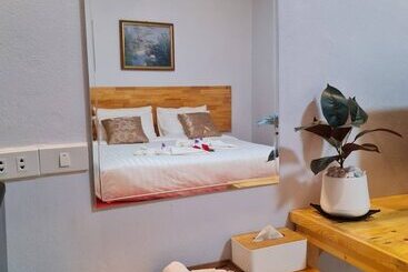 פנסיון Mookboonchu Guesthouse