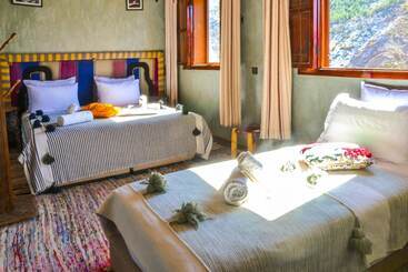 بنسيون Room In Lodge   Authentic And Pittoresque Room For 3 People In Tamatert, Morocco Num1