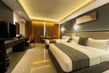 Subic Riviera Hotel & Residences