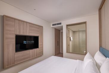 هتل آپارتمان A La Carte Ha Long Bay Residence