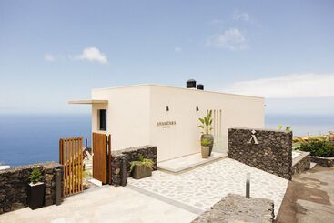 アパートホテル Anamcara Suites La Palma