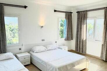 ベッドアンドブレックファースト Yüksel Butik