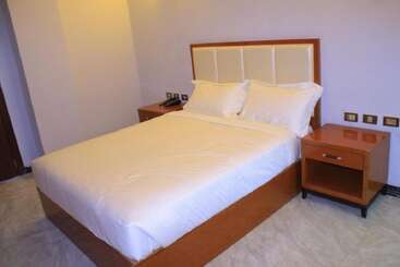 Golden Park Apartment