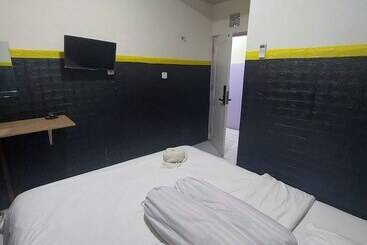 בית מלון כפרי Mahendra Homestay By Oyo