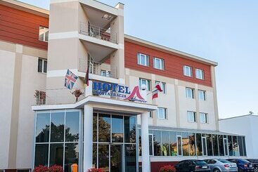 בית מלון כפרי Almarco