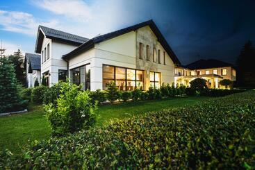 هتل Amazonka Conference And Spa