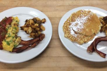 هتل Butternut Inn And Pancake House