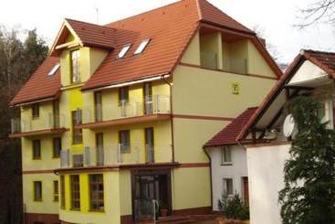 בית מלון כפרי Dolina Leśna Ośno Lubuskie