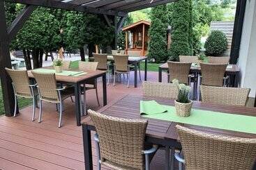 בית מלון כפרי Ezusthid