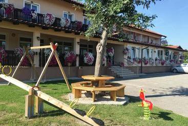 هتل Gostisce Golob