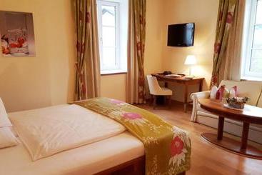 בית מלון כפרי Landhaus Stift Ardagger