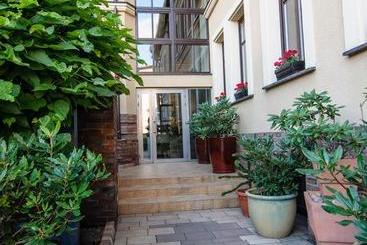 בית מלון כפרי Metropol