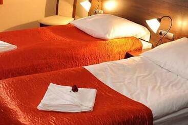 בית מלון כפרי Nekla