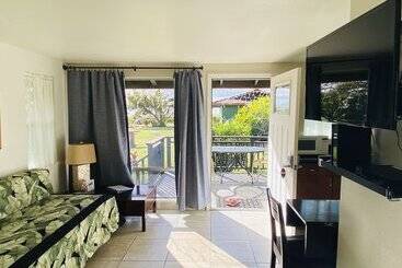 בית מלון כפרי Nona Lani Cottages