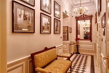 בית מלון כפרי Pałac Tłokinia