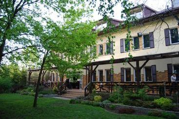 فندق Park Na Wojskiego