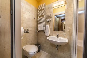 Отель Szent János