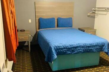 Relax Inn Motel Kountze