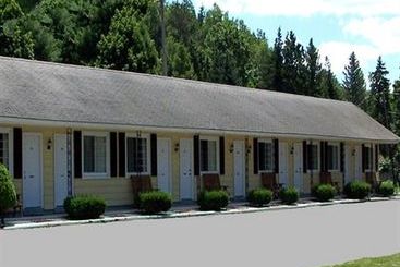 Weathervane Motel Lanesboro
