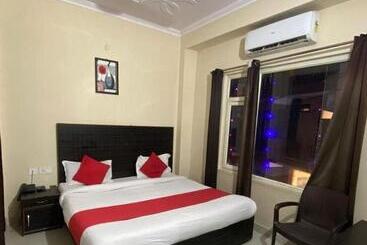 בית מלון כפרי Ananta Inn By Wb Inn