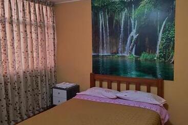 هتل Dulces Sueños