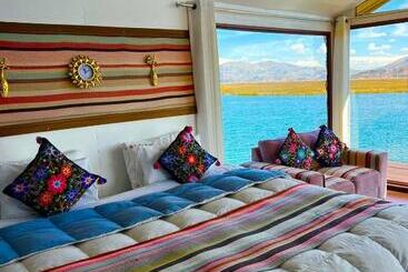 ホテル Posada Del Titicaca Lodge