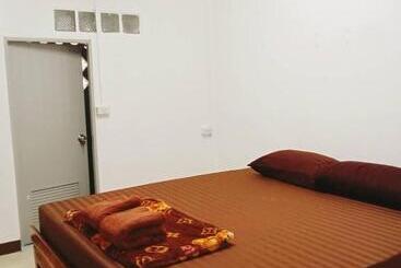 膳宿费 บ้านพักคุ้มทรัพย์