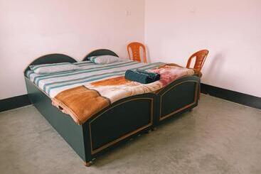 بنسيون Kamla Guest House