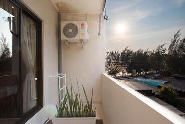 شقة فندقية Gate78 Hostel Maephim Beach