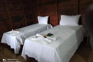 هتل Cabañas Iracas Del Mar