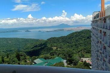 בית מלון כפרי City Land Prime Residences Tagaytay