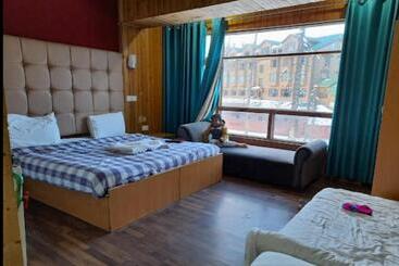 בית מלון כפרי Inn gulmarg