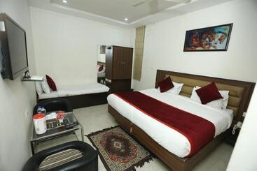 فندق Orchid & Banquet