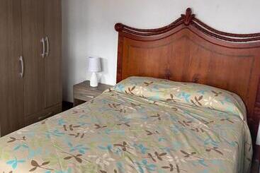 ペンション Caraz Dulce Hogar