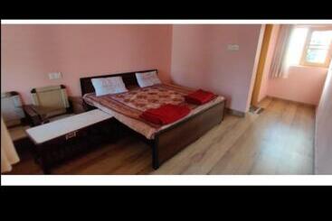 بنسيون Geeta Dham