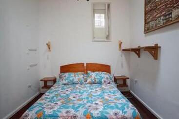 پانسیون Hostal Tulio Porteño