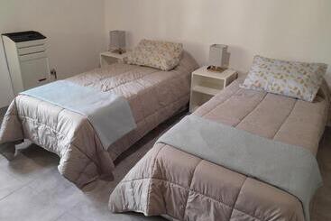 بنسيون Las Lauras