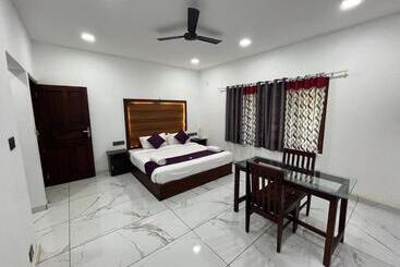 פנסיון Mount Court Munnar