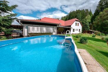 Panzió Penzion U Rybníka