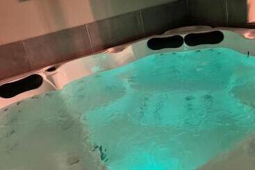 민박 Just Un Instant