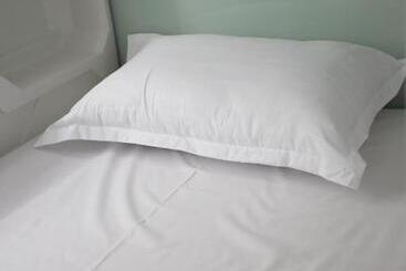 هتل کپسول Caps Lock