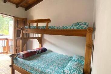 펜션 Hostal Cabecirrufa