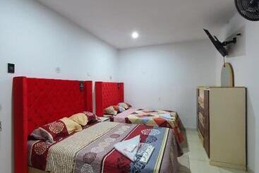 پانسیون Hostal Grand Ibiza