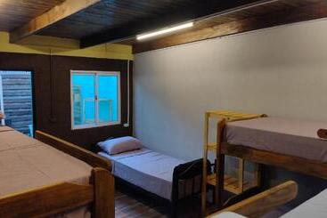 Hostel Acogedor Cerca De Posadas